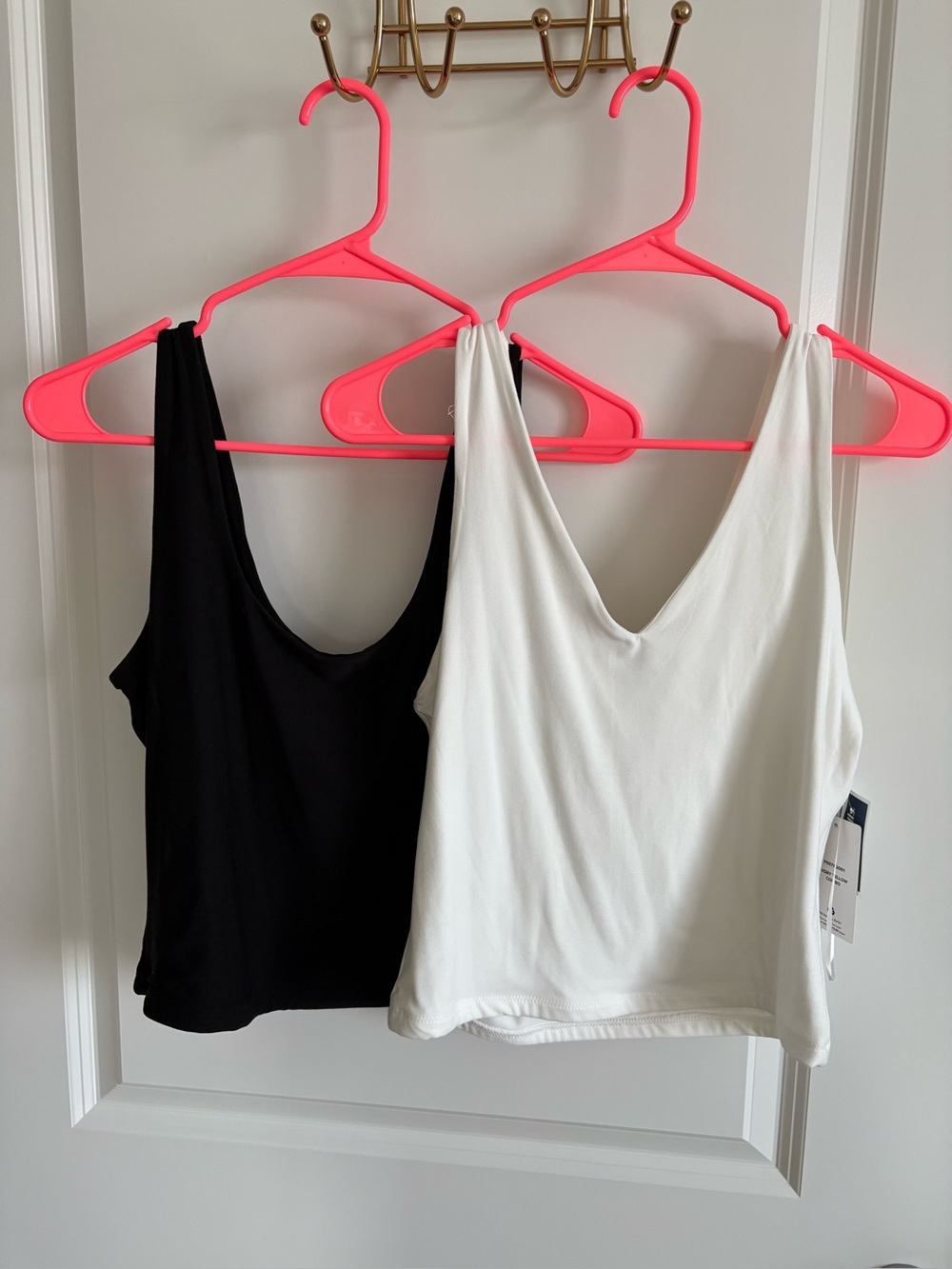 Pink Rose Tanks ~ lot of 2!